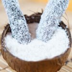 Hindistan cevizi kaplamalı pestil rulo sarma – fındık ve bal dolgulu tatlı