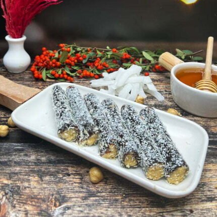 Hindistan cevizi kaplamalı pestil rulo sarma – fındık ve bal dolgulu tatlı