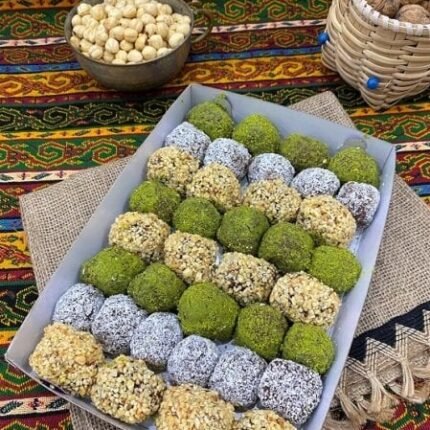 Karışık kaplamalı çoko pestil topları – Antep fıstıklı, Hindistan cevizli ve fındıklı