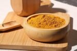 Antioksidan ve vitamin bakımından zengin doğal toz zerdeçal, bağışıklığı güçlendiren şifa deposu baharat.